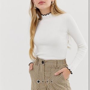 Miss Selfridge scallop edge sweater US size 6